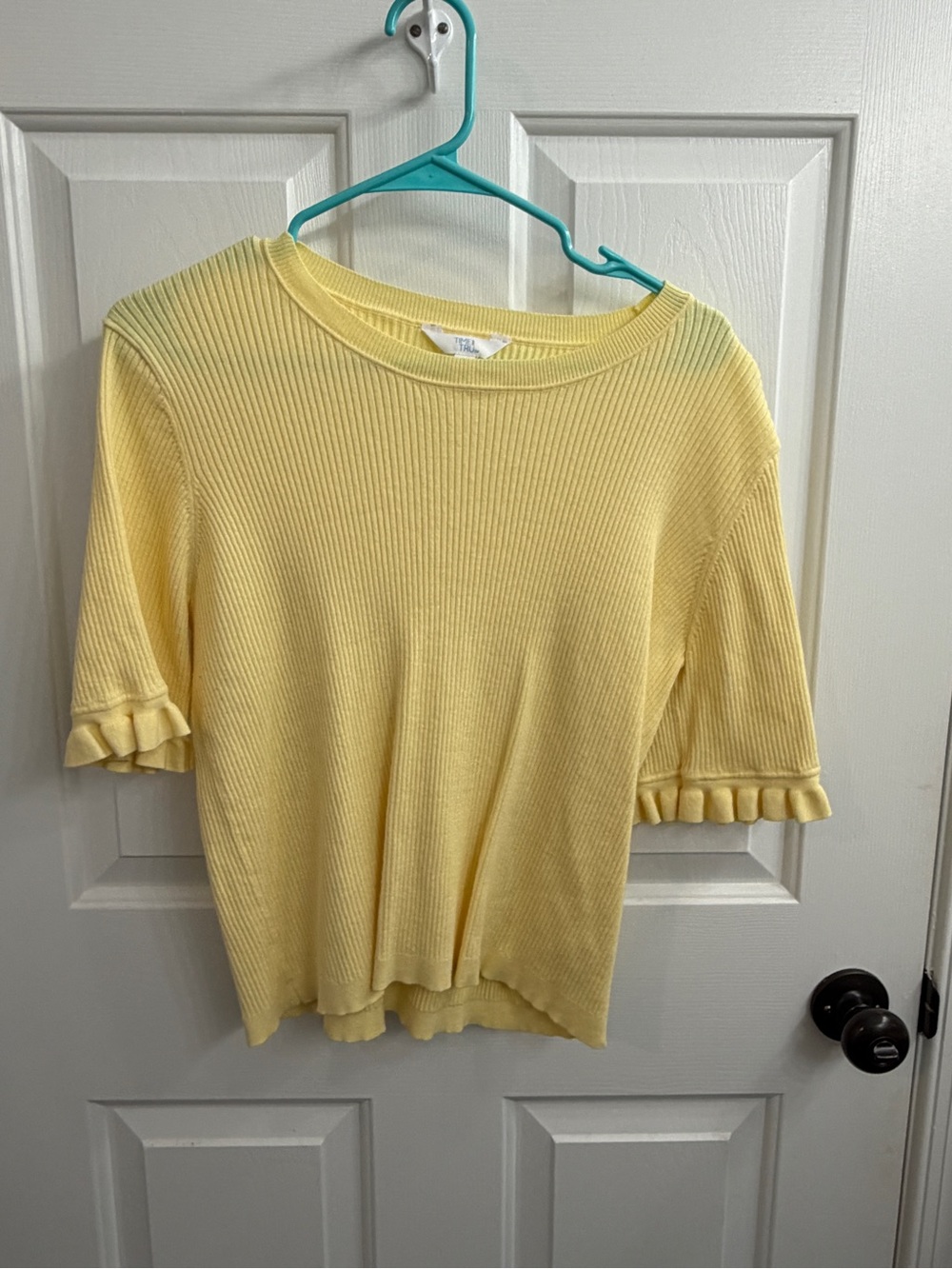 Time and Tru Yellow Ribbed Short Sleeve Top with Ruffle Cuffs